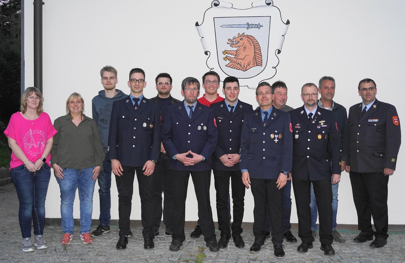 Feuerwehr Chamerau frischt Vorstandschaft auf