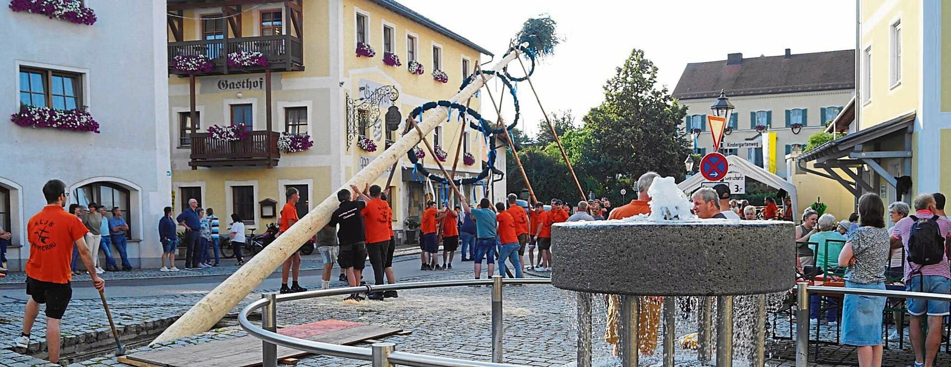 Mit Muskelkraft aufgestellt