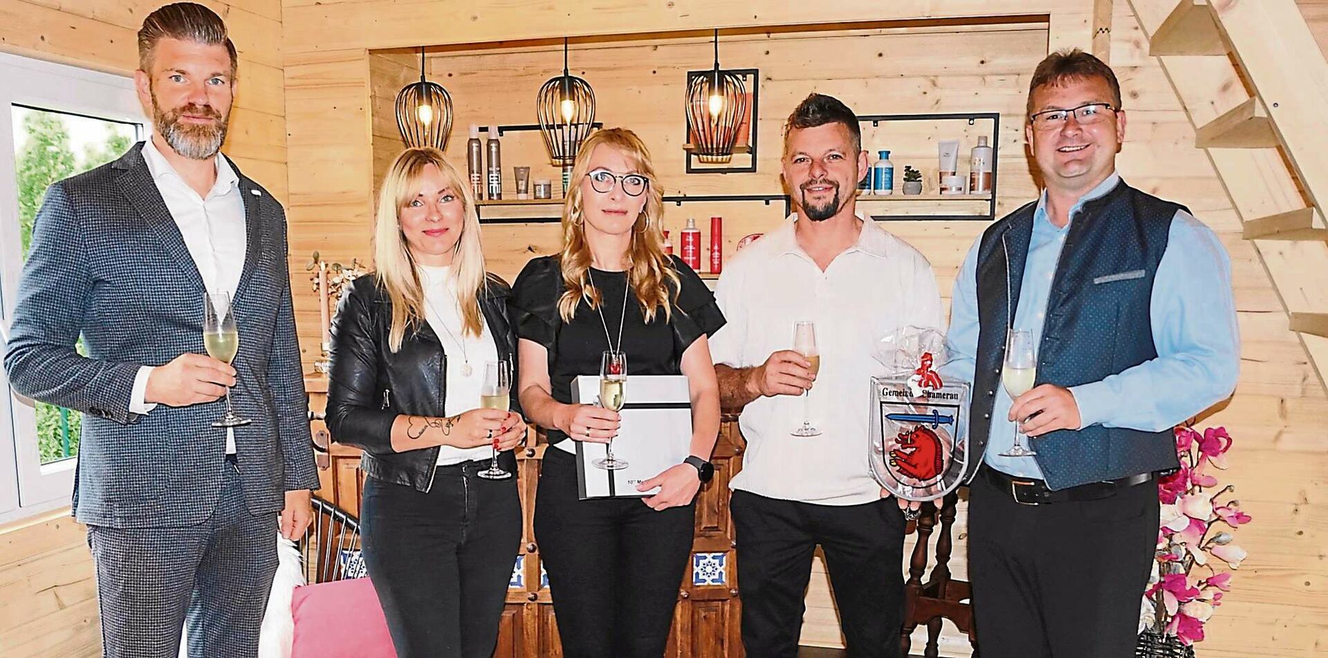 Neues Friseurgeschäft in Lederdorn
