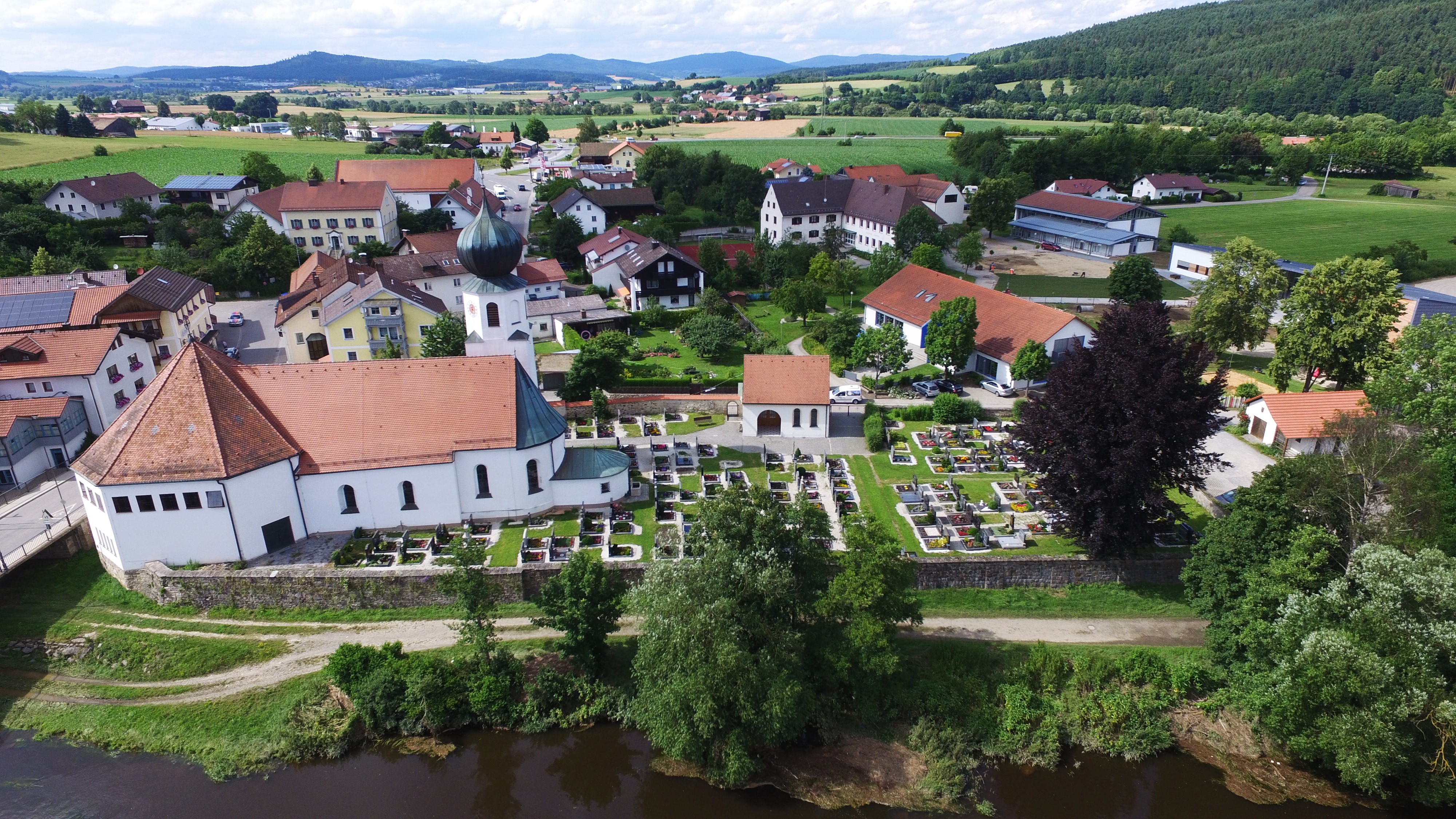 alter Friedhof Chamerau Leider haben wir keinen Alternativtext zu diesem Bild, aber wir arbeiten daran.