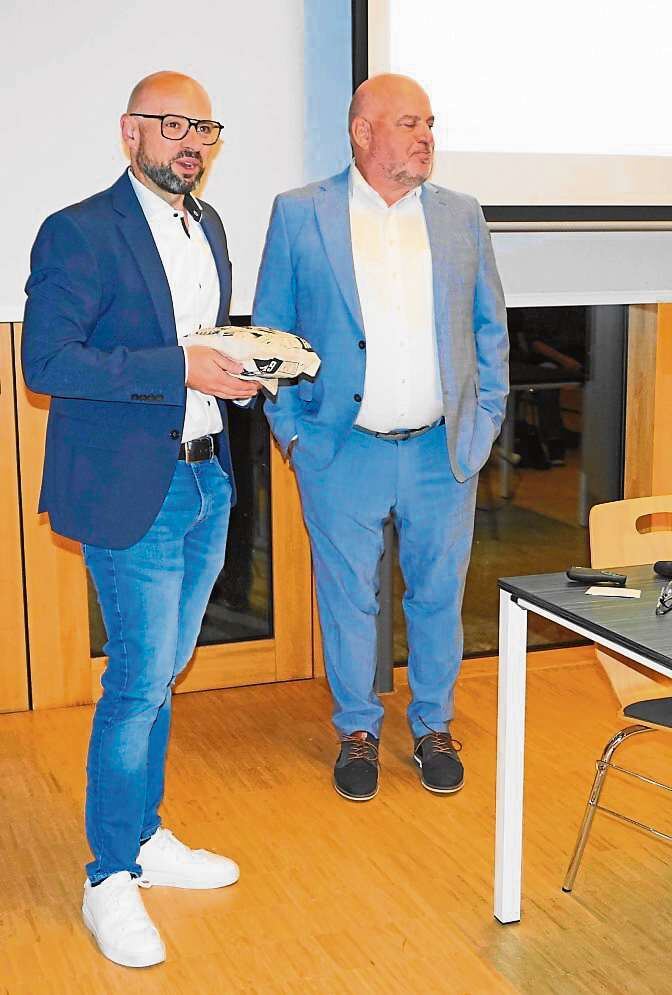 Leider haben wir keinen Alternativtext zu diesem Bild, aber wir arbeiten daran.