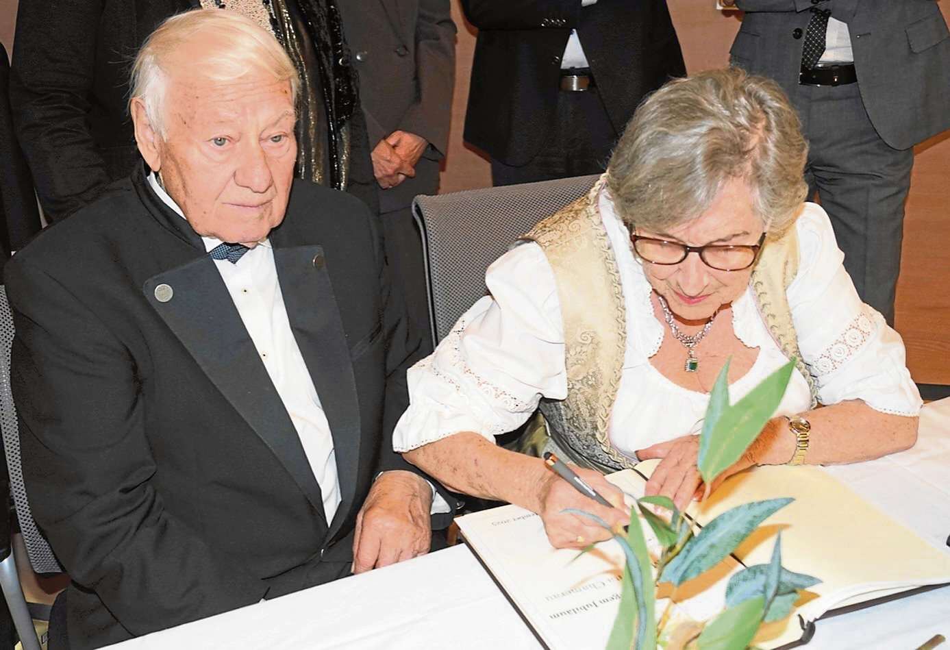Leider haben wir keinen Alternativtext zu diesem Bild, aber wir arbeiten daran.