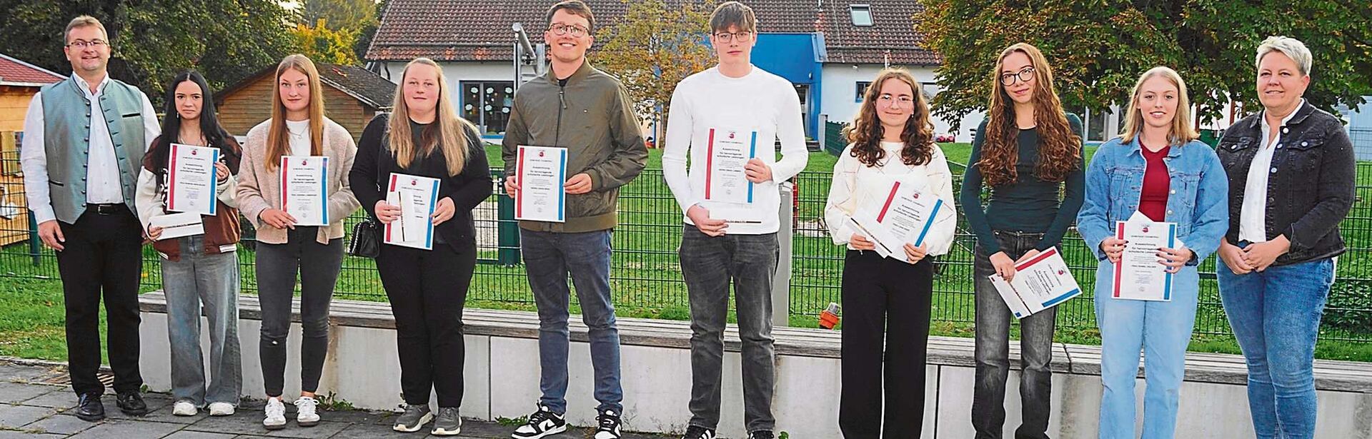 Leider haben wir keinen Alternativtext zu diesem Bild, aber wir arbeiten daran.