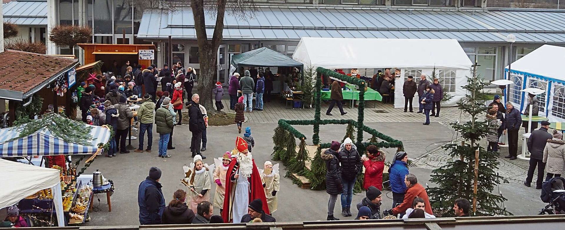 Festlicher Lichterglanz beim 26. Adventsmarkt